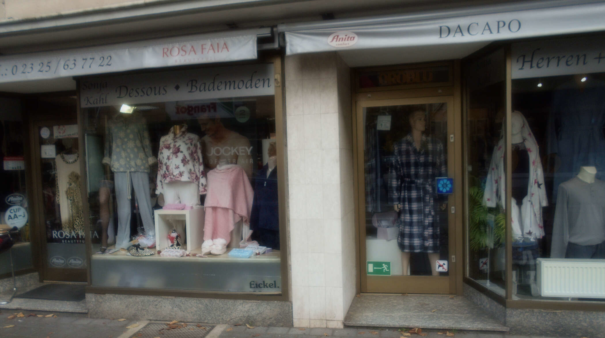 Schaufenster von Wäschemoden Kahl in Herne 